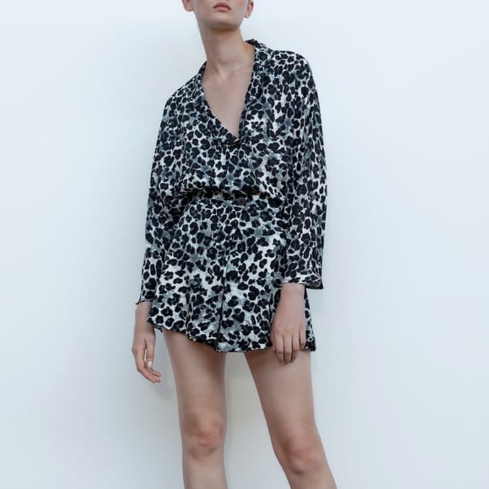 Zara leopard print skort